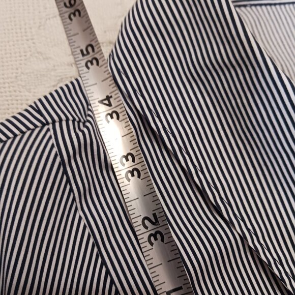 Lane Bryant Women's Button Down Short Sleeve Shirt/ Top size 24 - Picture 7 of 10